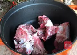 Yam, Pork Belly and Big Bone Soup Recipe Illustration 3