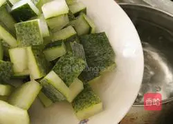 Sydney pear and winter melon rind soup recipe 3
