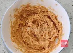 Illustration of how to make sweet potato egg pancake 6