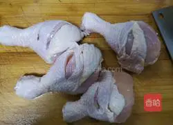 Illustration of how to make salt-baked chicken legs 2