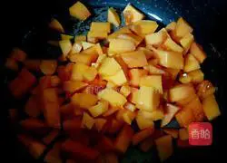 Papaya Stewed in Milk (Confinement Meal) Recipe Illustration 5