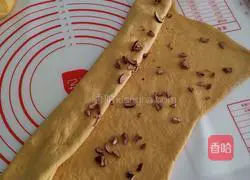 Illustration of how to make pumpkin and red date steamed buns 10