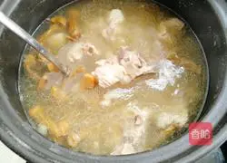 Illustration of Poria Agaricus Blazei Matsutake Pork Ribs Soup 13