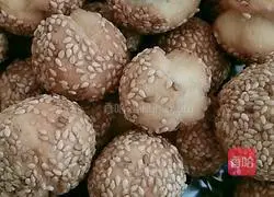 Illustrations of How to Smile 12