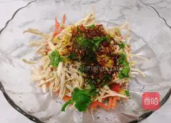 Illustration of how to make cold shredded chicken 6