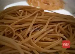 Illustration of Braised Beef and Bean Noodles 2