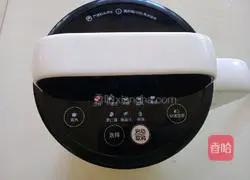 Peanut red date soy milk Illustration of how to do it 8