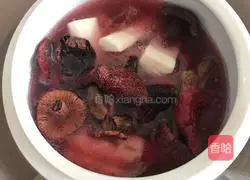 [呷BU丨Soup] Illustration of braised pork ribs with red mushrooms and yam 7