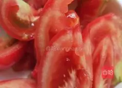 Illustration of how to make tomato and seaweed soup 1