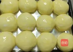 Illustration of how to make custard buns 6