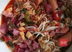 Illustration of how to make pickled cabbage and chicken rice noodles 4