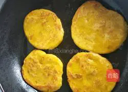 Illustration of how to make pumpkin cake 3