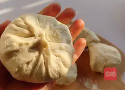 Illustration of how to make carrot and cabbage buns 7