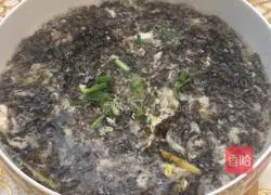 Lantern Festival on the 15th day of the first lunar month - Illustration of how to make seaweed, shrimp skin and egg drop soup 7