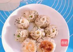 Illustration of how to make fried dumpling wrappers 12