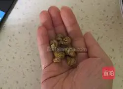 Illustration of how to make Dendrobium Ganoderma Soup 2