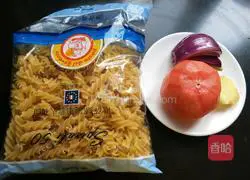 Illustration of how to make tomato sauce spiral pasta 2