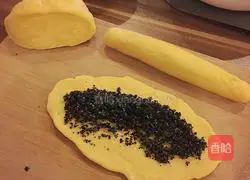 Handmade snacks - Sesame sandwich crispy bars recipe illustration 2