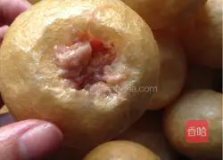 Illustration of how to stuff meat with oily gluten 5