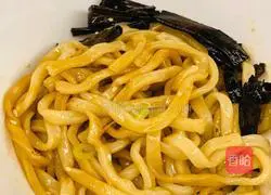 Illustration of how to make scallion oil noodles 7