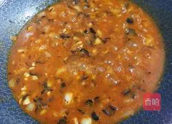 Illustration of how to make spaghetti with fungus and diced meat 4