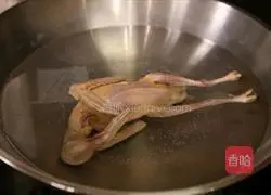 Illustration of how to make yam and pigeon soup 2