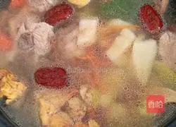 Mushroom, lotus root and pork ribs soup recipe 3