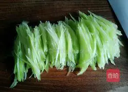 Illustration of how to make cold lettuce 3