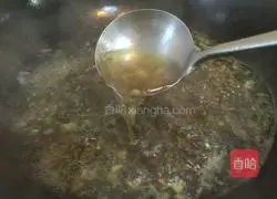 Shepherd's Purse Root and Egg Drop Soup Recipe Illustration 7