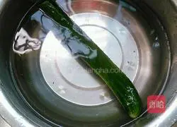 Illustration of how to make preserved eggs and cucumbers 2