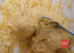 Illustration of how to make pumpkin hair cake 5