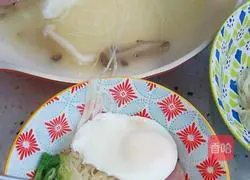 Hot noodle soup recipe 10