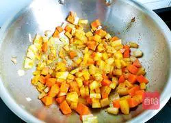 Illustration of how to make abalone curry noodles 5