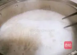 Illustration of how to make scallion oil noodle soup 2