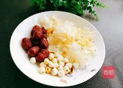 Illustration of Tremella, Lotus Seed and Red Date Soup 1