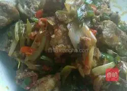 Illustration of how to make spicy stir-fried pork ribs 7