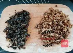 Illustration of how to make lanceol buns 7