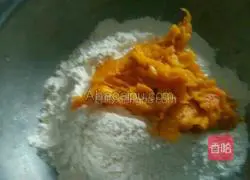 Pumpkin Illustration of how to make steamed buns 2