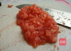 Illustration of how to make tomato sauce beef sausage pasta 7