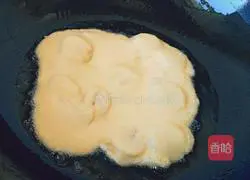 Illustration of how to make banana yogurt egg pancake 9