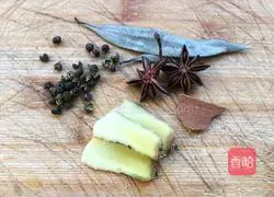 Illustration of how to make cold chicken feet 2