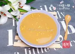 Illustration of how to make Ginkgo, Lotus Root and Tremella Soup (strengthening the spleen and nourishing the skin) 13