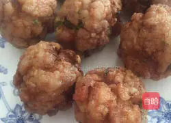 Illustration of how to make fried meatballs 9