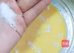 Illustration of how to make tofu and meat custard 3