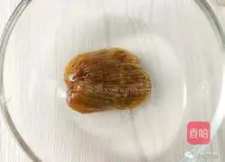 Pregnancy soup recipe Malt, candied dates and pig's trotters soup is sweet and digestible.Illustration 3