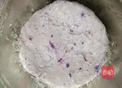 Explosive yellow Illustration of how to make peach cheese and purple sweet potato buns 4