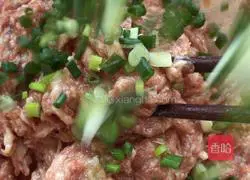 Illustration of how to make meat buns 11