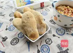 Illustration of how to make oil-free and sugar-free sweet flatbread 15