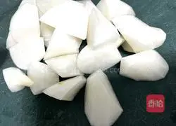 Illustration of how to make pork ribs and radish soup 1