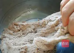 Illustration of how to make whole wheat flowering steamed buns 4